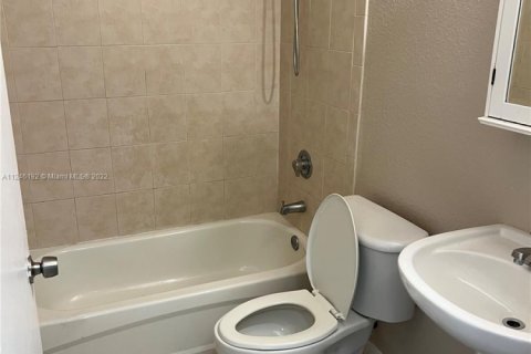 Propiedad comercial en venta en Davie, Florida № 1715107 - foto 26
