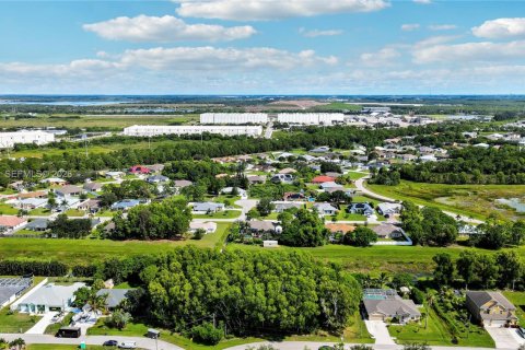 House in Port St. Lucie, Florida № 2003071 - photo 6