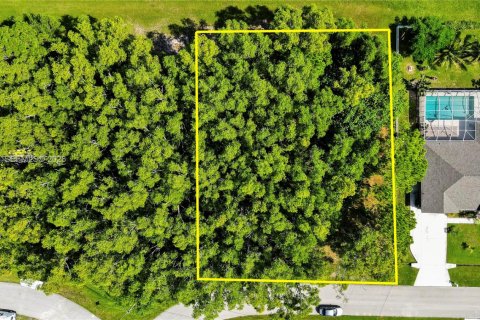 House in Port St. Lucie, Florida № 2003071 - photo 13