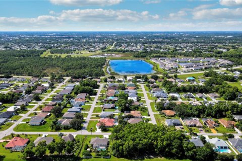 House in Port St. Lucie, Florida № 2003071 - photo 16