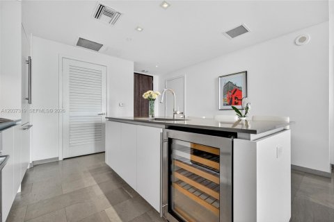 Купить кондоминиум в Майами, Флорида 1 спальня, 75.25м2, № 2089431 - фото 7