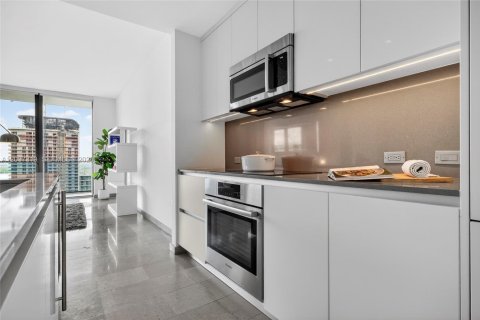 Купить кондоминиум в Майами, Флорида 1 спальня, 75.25м2, № 2089431 - фото 8