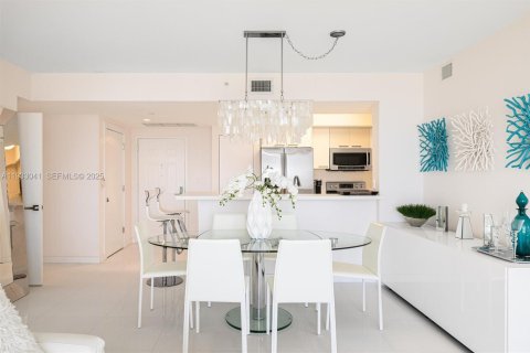 Condominio en alquiler en Aventura, Florida, 2 dormitorios, 109.16 m2 № 1991863 - foto 8