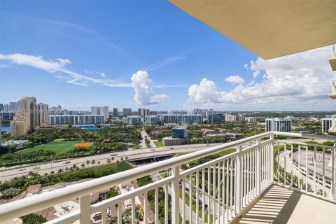 Condominio en alquiler en Aventura, Florida, 2 dormitorios, 109.16 m2 № 1991863 - foto 12