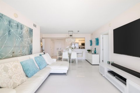 Condominio en alquiler en Aventura, Florida, 2 dormitorios, 109.16 m2 № 1991863 - foto 11