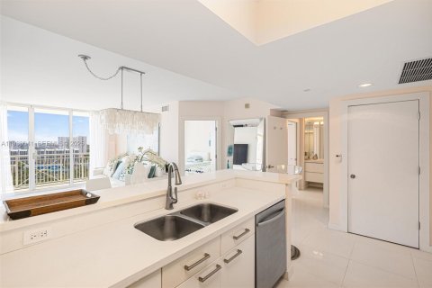 Condominio en alquiler en Aventura, Florida, 2 dormitorios, 109.16 m2 № 1991863 - foto 5