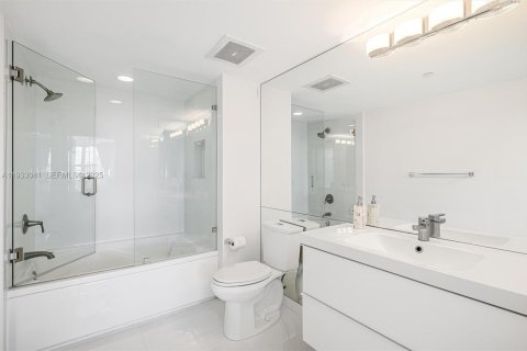 Condominio en alquiler en Aventura, Florida, 2 dormitorios, 109.16 m2 № 1991863 - foto 16