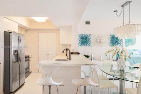 Condominio en alquiler en Aventura, Florida, 2 dormitorios, 109.16 m2 № 1991863 - foto 3