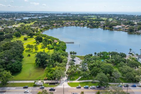 Casa en venta en Saint Petersburg, Florida, 6 dormitorios, 316.7 m2 № 1906510 - foto 10