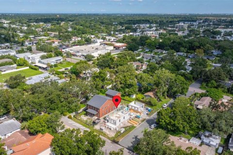 Casa en venta en Saint Petersburg, Florida, 6 dormitorios, 316.7 m2 № 1906510 - foto 4