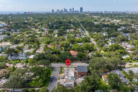 Casa en venta en Saint Petersburg, Florida, 6 dormitorios, 316.7 m2 № 1906510 - foto 7