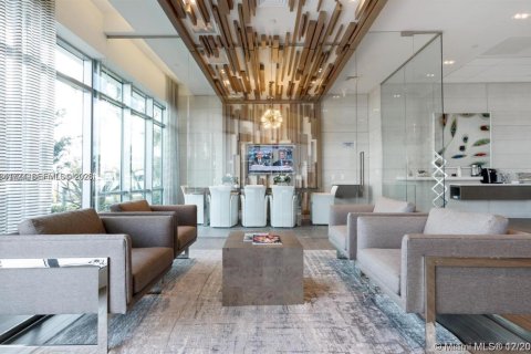 Copropriété à louer à North Miami Beach, Floride: 2 chambres, 161.28 m2 № 2171447 - photo 11