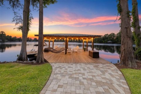 House in Odessa, Florida 4 bedrooms, 273.88 sq.m. № 2151456