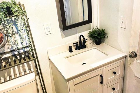 Apartamento en alquiler en Orlando, Florida, 1 dormitorio, 61.5 m2 № 1915965 - foto 6