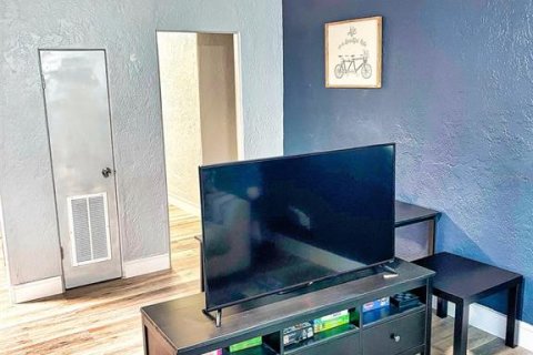 Apartamento en alquiler en Orlando, Florida, 1 dormitorio, 61.5 m2 № 1915965 - foto 10