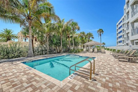 Condo in Sarasota, Florida, 1 bedroom  № 2302470 - photo 16