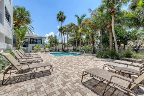 Condo in Sarasota, Florida, 1 bedroom  № 2302470 - photo 20