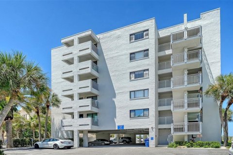 Condo in Sarasota, Florida, 1 bedroom  № 2302470 - photo 3