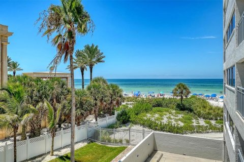 Condo in Sarasota, Florida, 1 bedroom  № 2302470 - photo 5