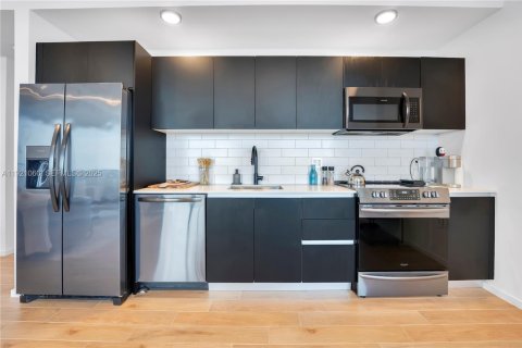 Copropriété à vendre à Miami, Floride: 2 chambres, 91.32 m2 № 1982175 - photo 13