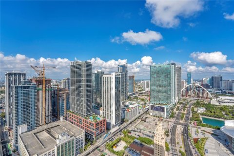 Copropriété à vendre à Miami, Floride: 2 chambres, 91.32 m2 № 1982175 - photo 28