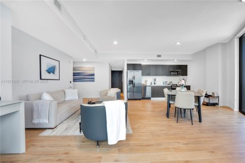 Copropriété à vendre à Miami, Floride: 2 chambres, 91.32 m2 № 1982175 - photo 7