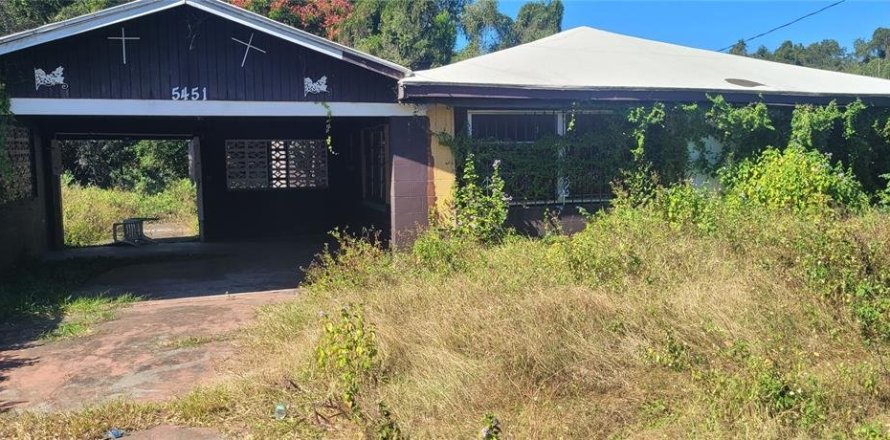 House in Lakeland, Florida 3 bedrooms, 115.29 sq.m. № 889115