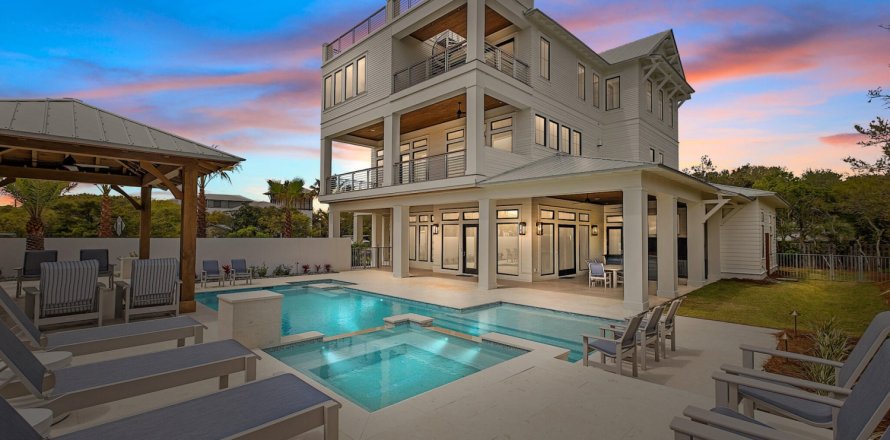House in Inlet Beach, Florida 9 bedrooms, 566.98 sq.m. № 560452