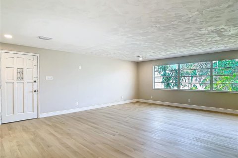 Casa en venta en Daytona Beach, Florida, 3 dormitorios, 159.88 m2 № 1721978 - foto 22