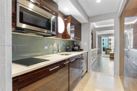 Condominio en venta en Fort Lauderdale, Florida, 1 dormitorio, 53.79 m2 № 1830732 - foto 3