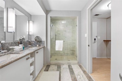 Condominio en venta en Fort Lauderdale, Florida, 1 dormitorio, 53.79 m2 № 1830732 - foto 5