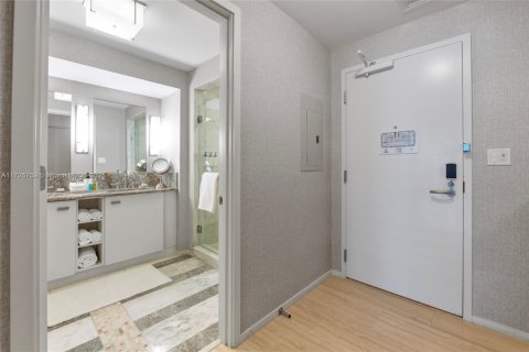 Condominio en venta en Fort Lauderdale, Florida, 1 dormitorio, 53.79 m2 № 1830732 - foto 4