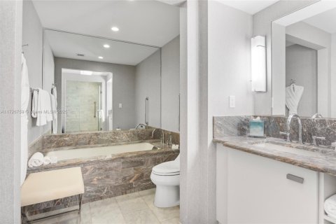 Condominio en venta en Fort Lauderdale, Florida, 1 dormitorio, 53.79 m2 № 1830732 - foto 6