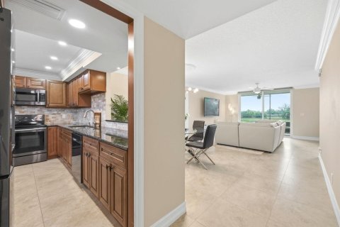 Condo in Boca Raton, Florida, 2 bedrooms  № 2191980 - photo 9