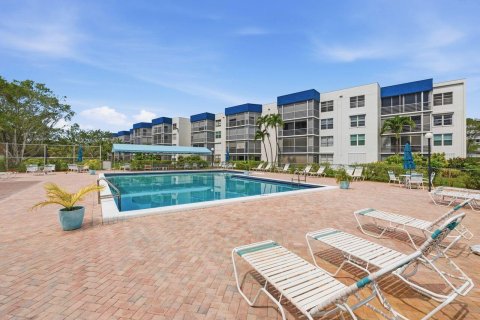 Condo in Boca Raton, Florida, 2 bedrooms  № 2191980 - photo 23