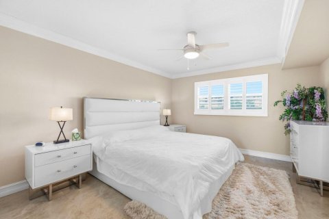Condo in Boca Raton, Florida, 2 bedrooms  № 2191980 - photo 19