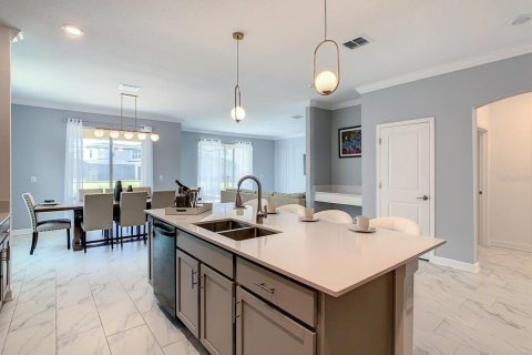 Villa ou maison à vendre à Kissimmee, Floride: 6 chambres, 310.57 m2 № 1544193 - photo 6