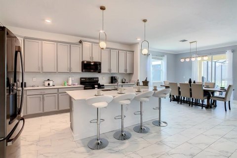 Villa ou maison à vendre à Kissimmee, Floride: 6 chambres, 310.57 m2 № 1544193 - photo 2
