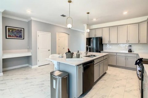 Villa ou maison à vendre à Kissimmee, Floride: 6 chambres, 310.57 m2 № 1544193 - photo 5