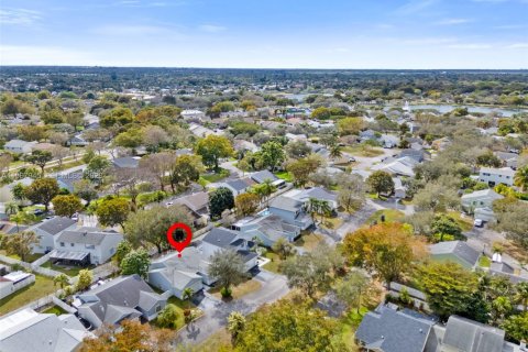 Casa en venta en Miami, Florida, 3 dormitorios, 134.99 m2 № 2029912 - foto 29