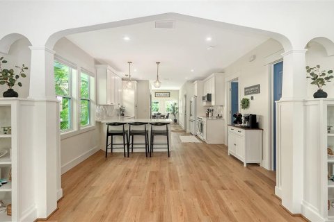 Casa en venta en Sarasota, Florida, 3 dormitorios, 165.27 m2 № 2386006 - foto 9