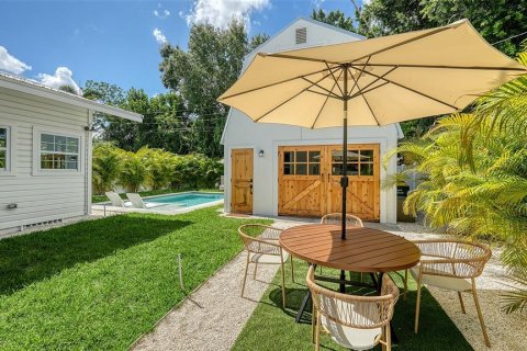Casa en venta en Sarasota, Florida, 3 dormitorios, 165.27 m2 № 2386006 - foto 27