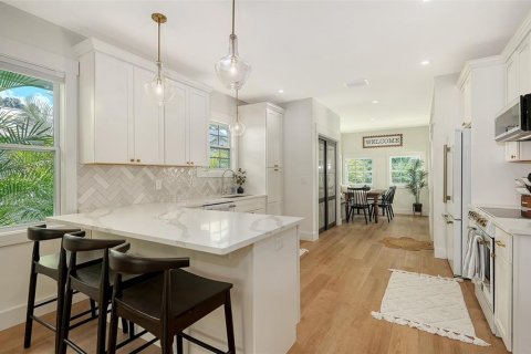 Casa en venta en Sarasota, Florida, 3 dormitorios, 165.27 m2 № 2386006 - foto 12