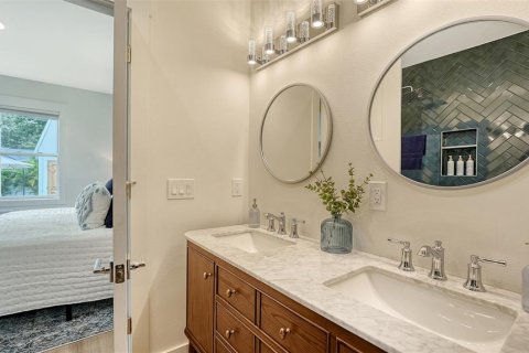 Casa en venta en Sarasota, Florida, 3 dormitorios, 165.27 m2 № 2386006 - foto 20