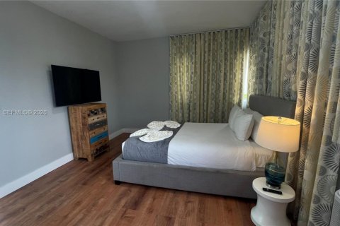 Casa en alquiler en Miami Beach, Florida № 2019355 - foto 18