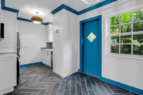Villa ou maison à vendre à Miami Beach, Floride: 1 chambre, 60.85 m2 № 2303846 - photo 13
