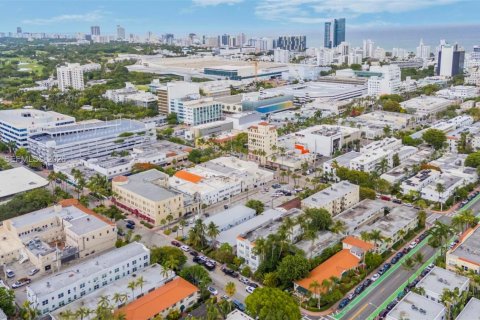 Villa ou maison à vendre à Miami Beach, Floride: 1 chambre, 60.85 m2 № 2303846 - photo 20