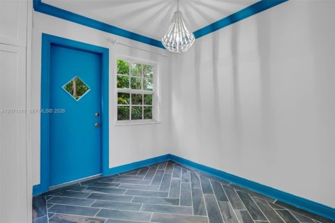 Villa ou maison à vendre à Miami Beach, Floride: 1 chambre, 60.85 m2 № 2303846 - photo 15
