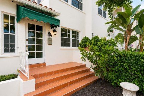 Villa ou maison à Miami Beach, Floride 1 chambre, 60.85 m2 № 2303846