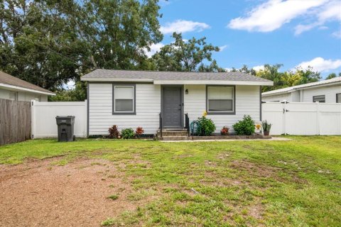 House in Saint Petersburg, Florida 1 bedroom, 57.23 sq.m. № 1915105 - photo 1